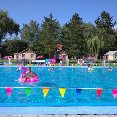 Camping Roznov Hotel Roznov pod Radhostem Bagian luar foto