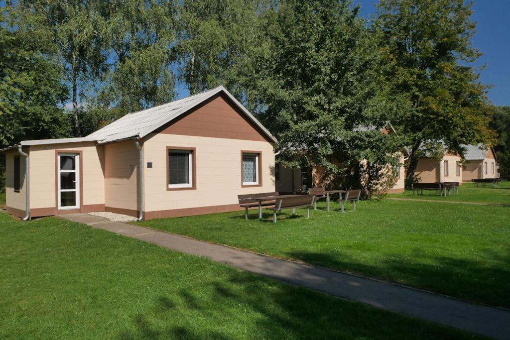 Camping Roznov Hotel Roznov pod Radhostem Bagian luar foto