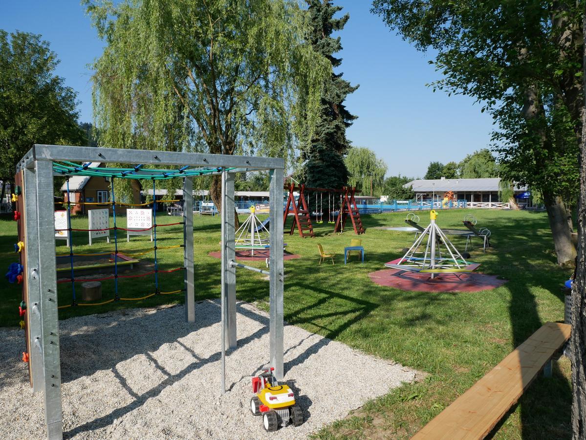 Camping Roznov Roznov pod Radhostem Bagian luar foto
